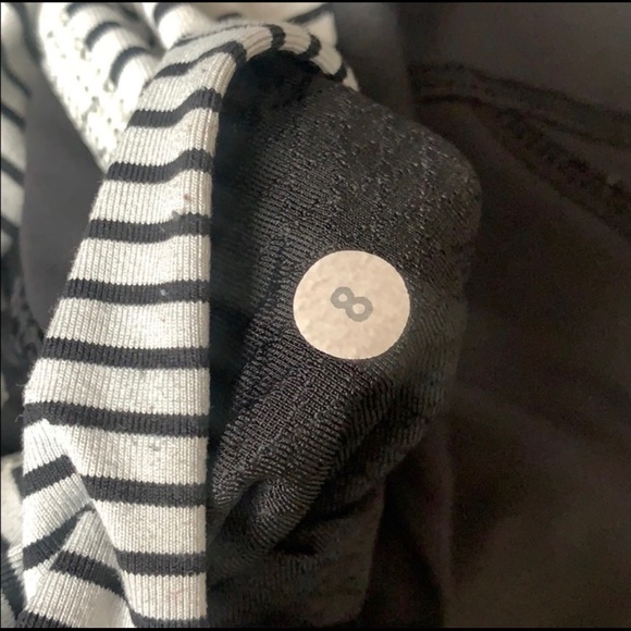 Hop To It Crop Full-On Luxtreme
Black Heathered - Picture 6 of 9